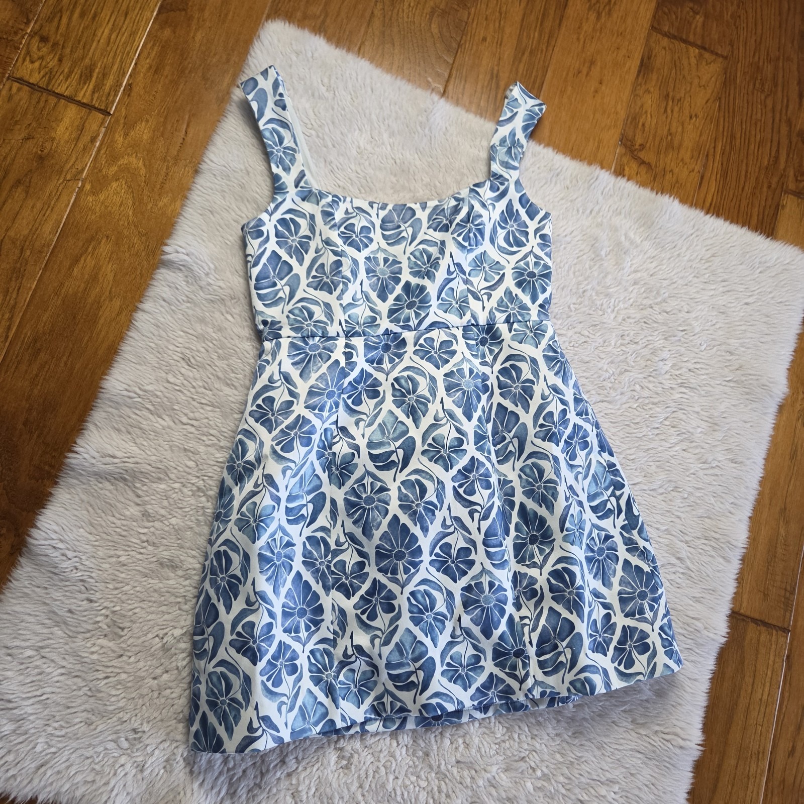 Nwt Couper Lally Mini Dress Women's Medium Bubble Skirt Blue White Floral — image 2 of 8